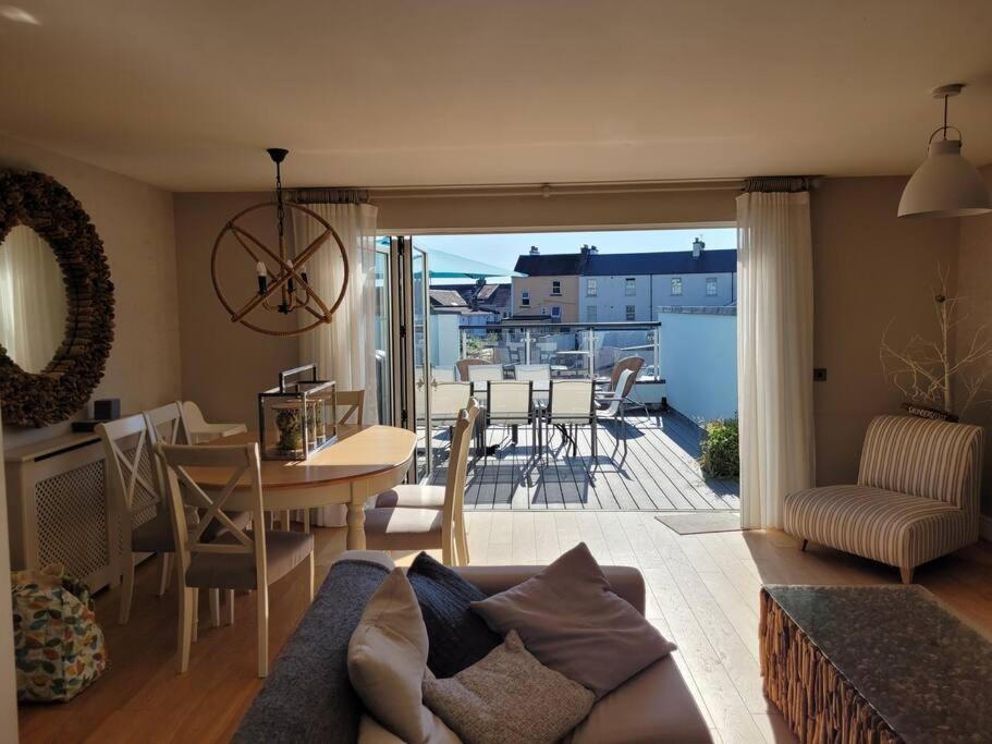 Central Modern Townhouse In Saundersfoot Villa Dış mekan fotoğraf