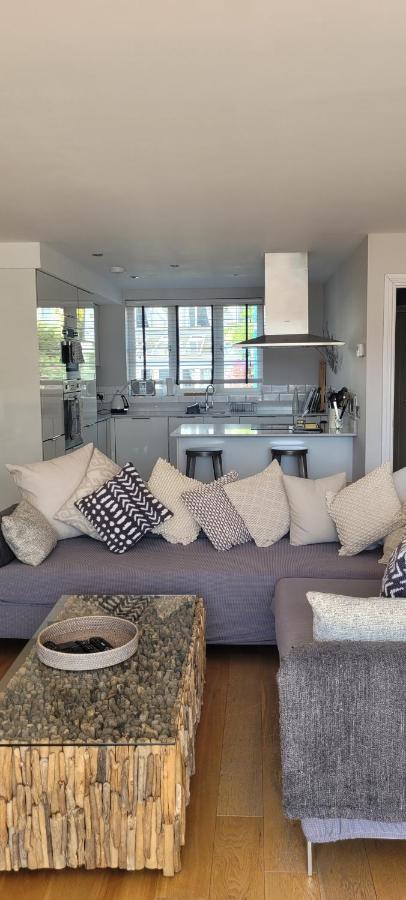 Central Modern Townhouse In Saundersfoot Villa Dış mekan fotoğraf